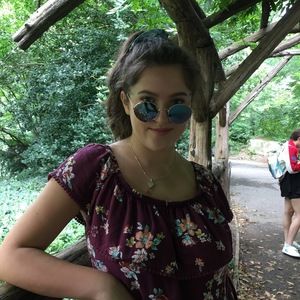 Meet your Posher, Megan